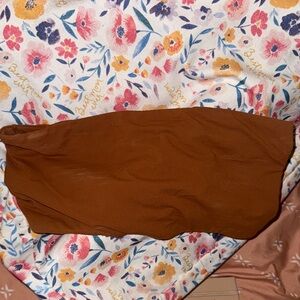 Skims “fits everybody”bandeau bra. never worn, size medium, color discontinued